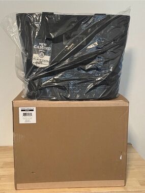 Yeti Camino Carryall 35 Tote Bag - Black | Factory Sealed in Plastic